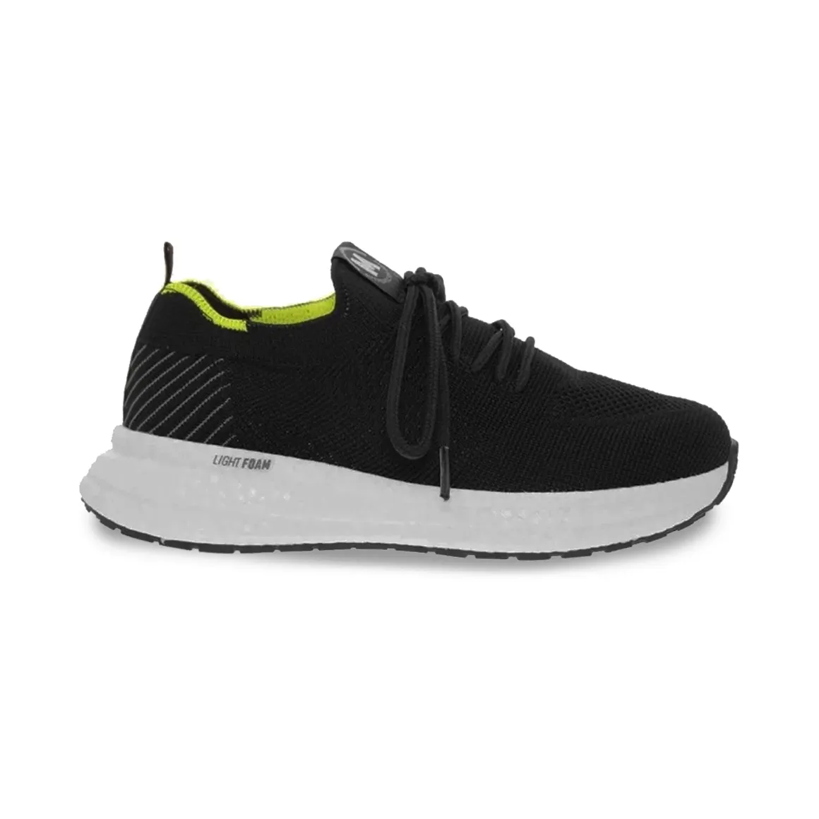 Tênis Molekinho infantil preto com detalhes em amarelo neon e cinza, design esportivo com cadarço e solado branco